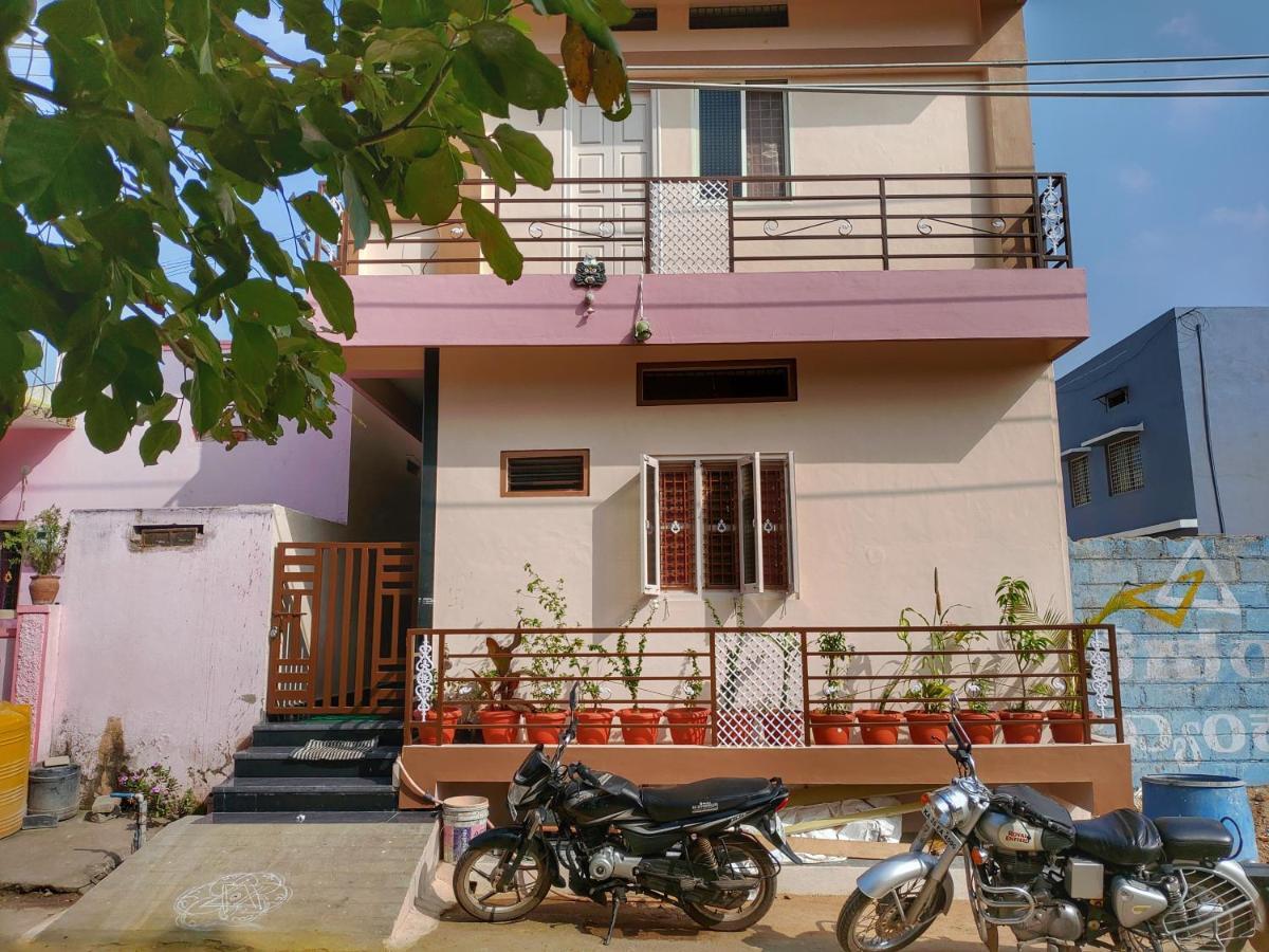 Vijayanagara Home Stay Hampi Exterior foto